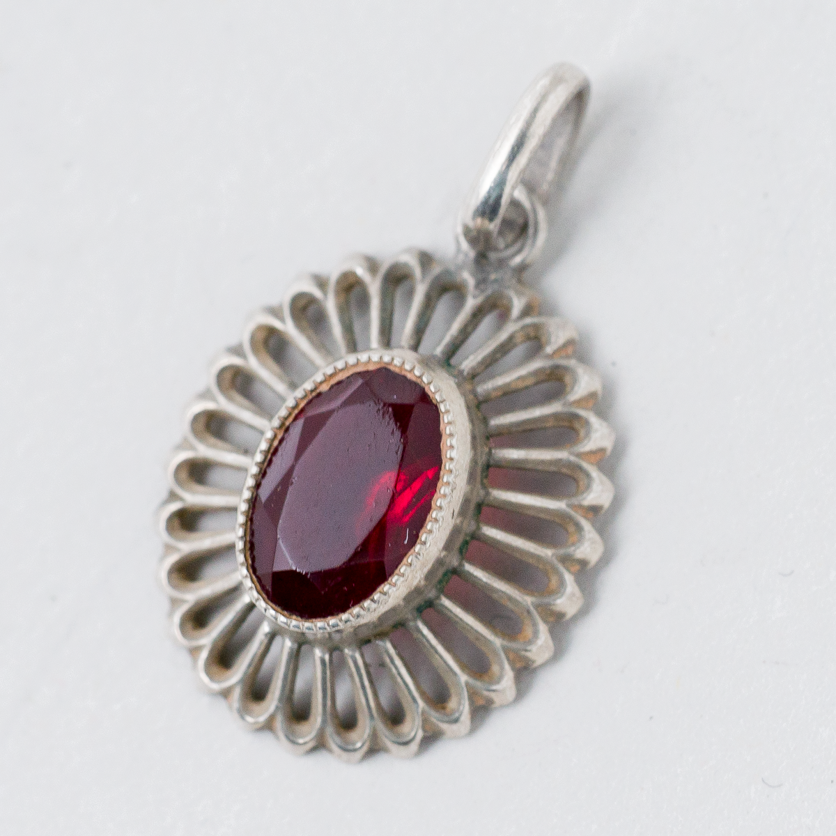 Anhänger Roter Stein 835er Silber 1,29 g 2,5 cm0