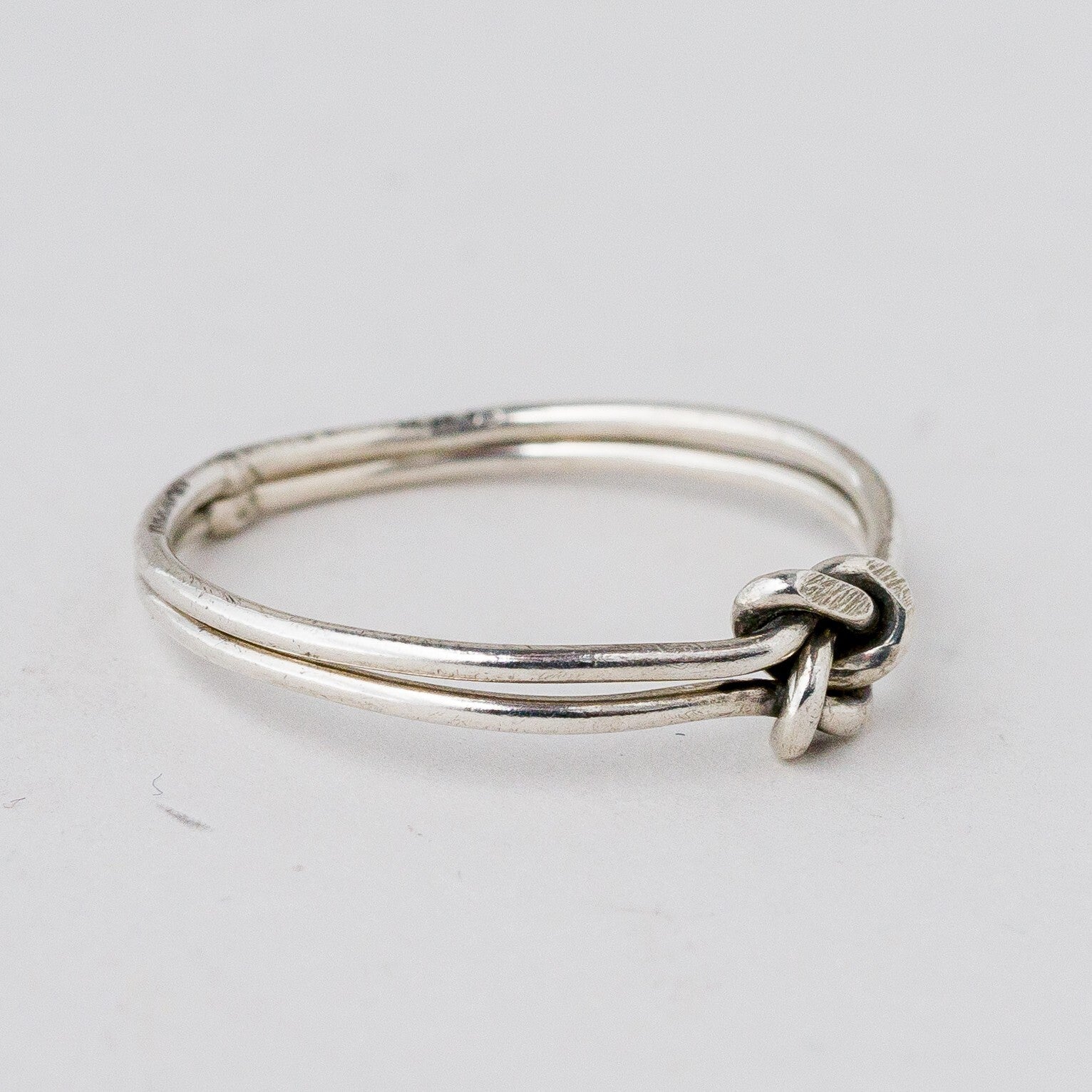 Silber Ring 56 (17,8 mm Ø) Knoten 1,11 g5