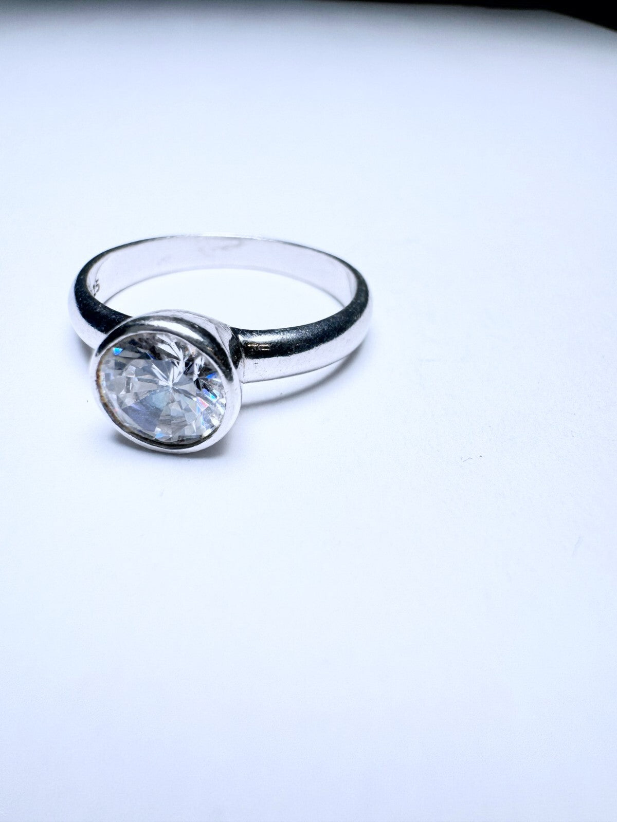 Ring 925er Silber Größe 58 Großer weißer Stein 3,48g0