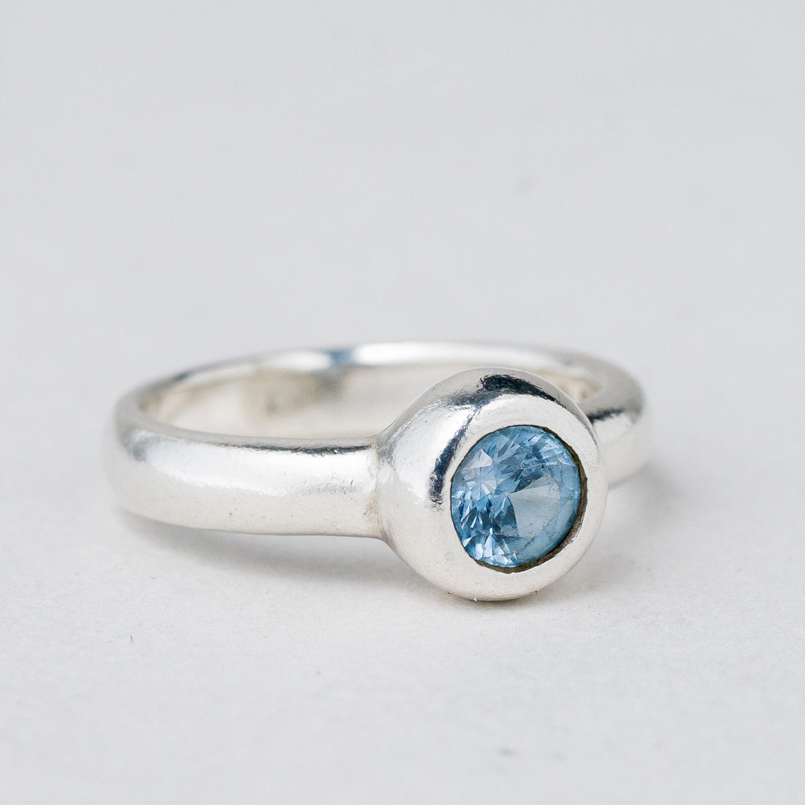Silber Ring 925 Blauer Stein Größe 49 (15,6 mm Ø) 3,81 g1