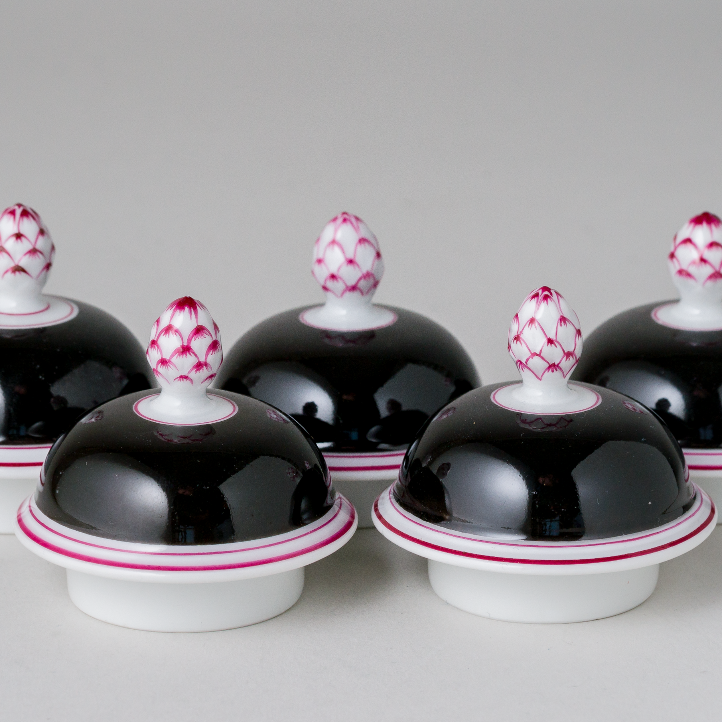 1 x Porzellan Deckel Schwarz Purpur 6 cm0