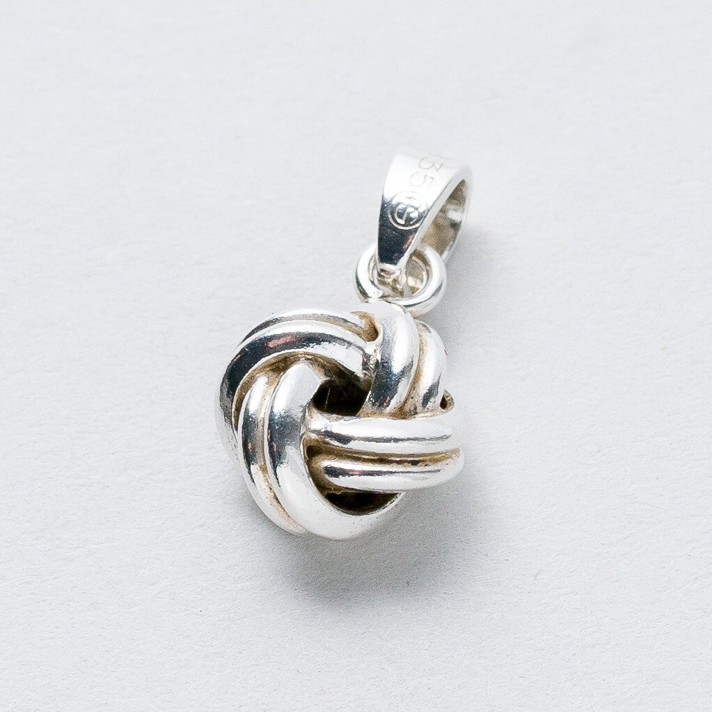 Anhänger 835 Silber Knoten 1,4 cm 1,32 g0