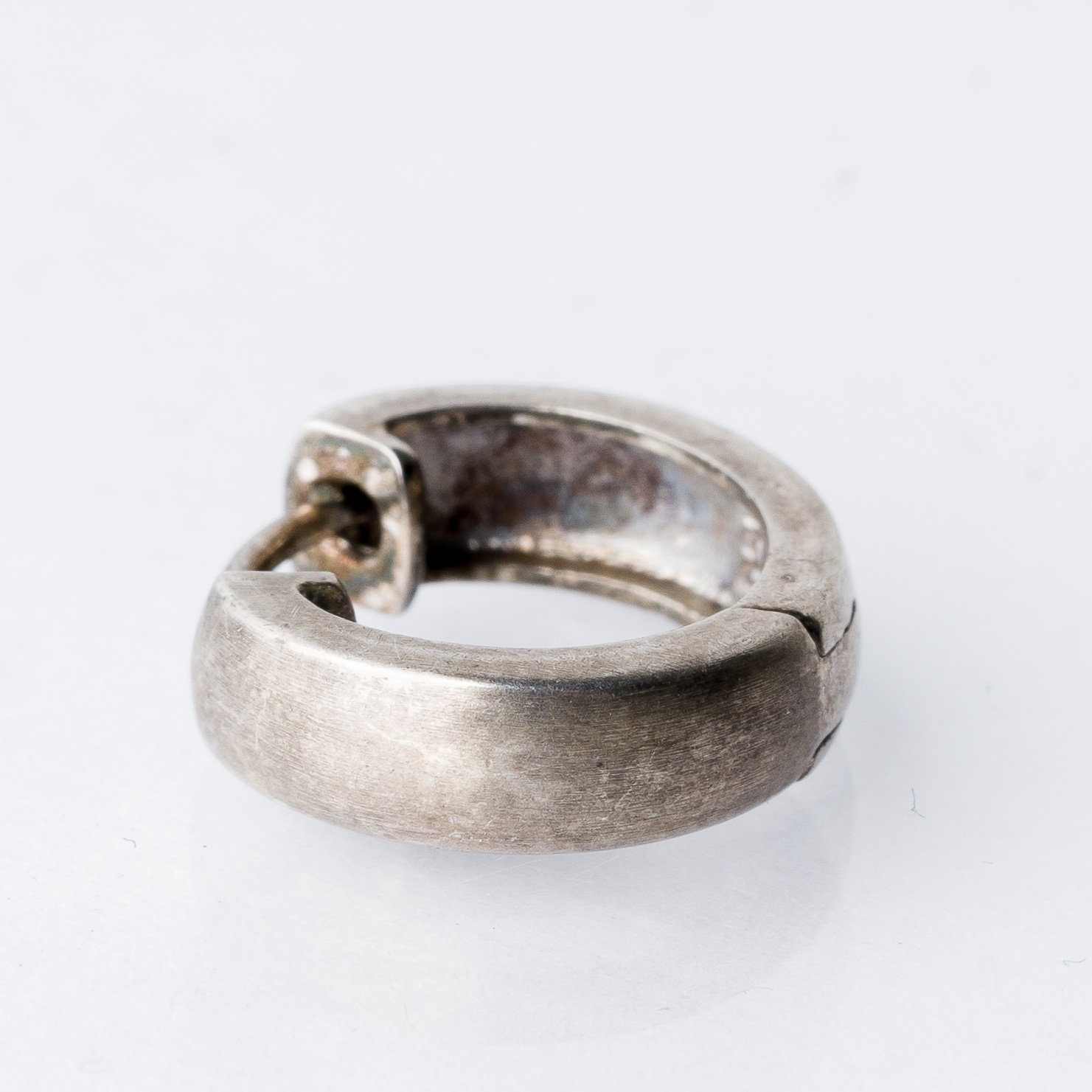 Einzelner Ohrring Huggie 925er Silber 1,27 g0
