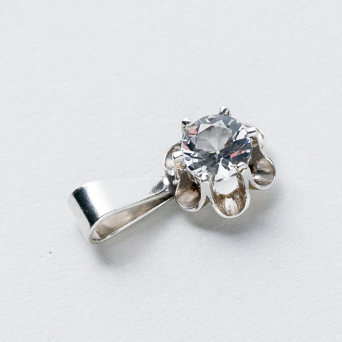 Anhänger 835 Silber Weißer Stein 1,5 cm 0,7 g2