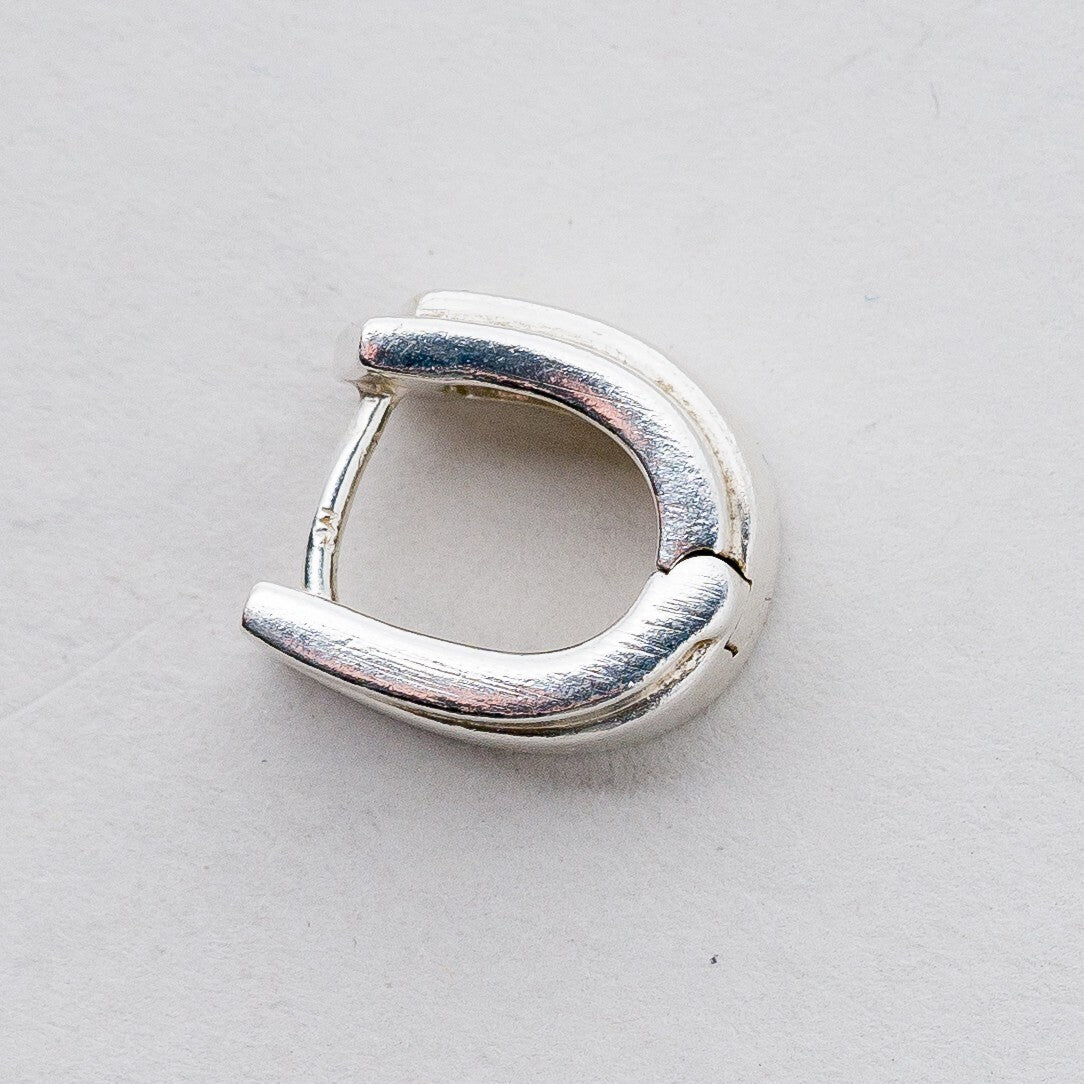 Einzelner Ohrring Halbe Creole 925 Silber 3,02 g7
