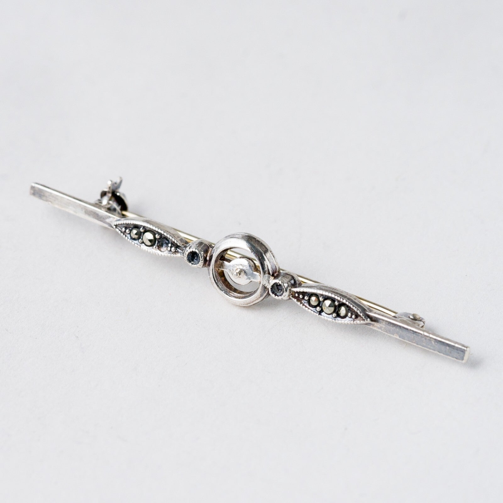 Brosche 835 Silber Graue Steine 5,5 cm 2,73 g0
