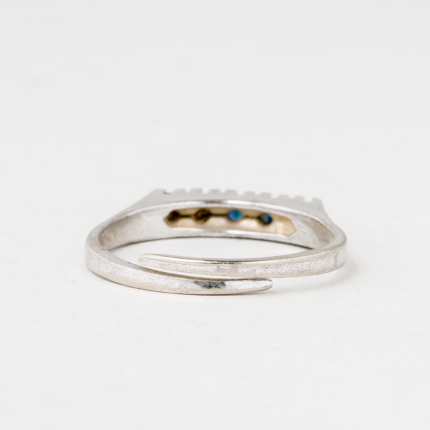 Ring Blaue Steine 835er Silber 2,33 g Größe flexibel2
