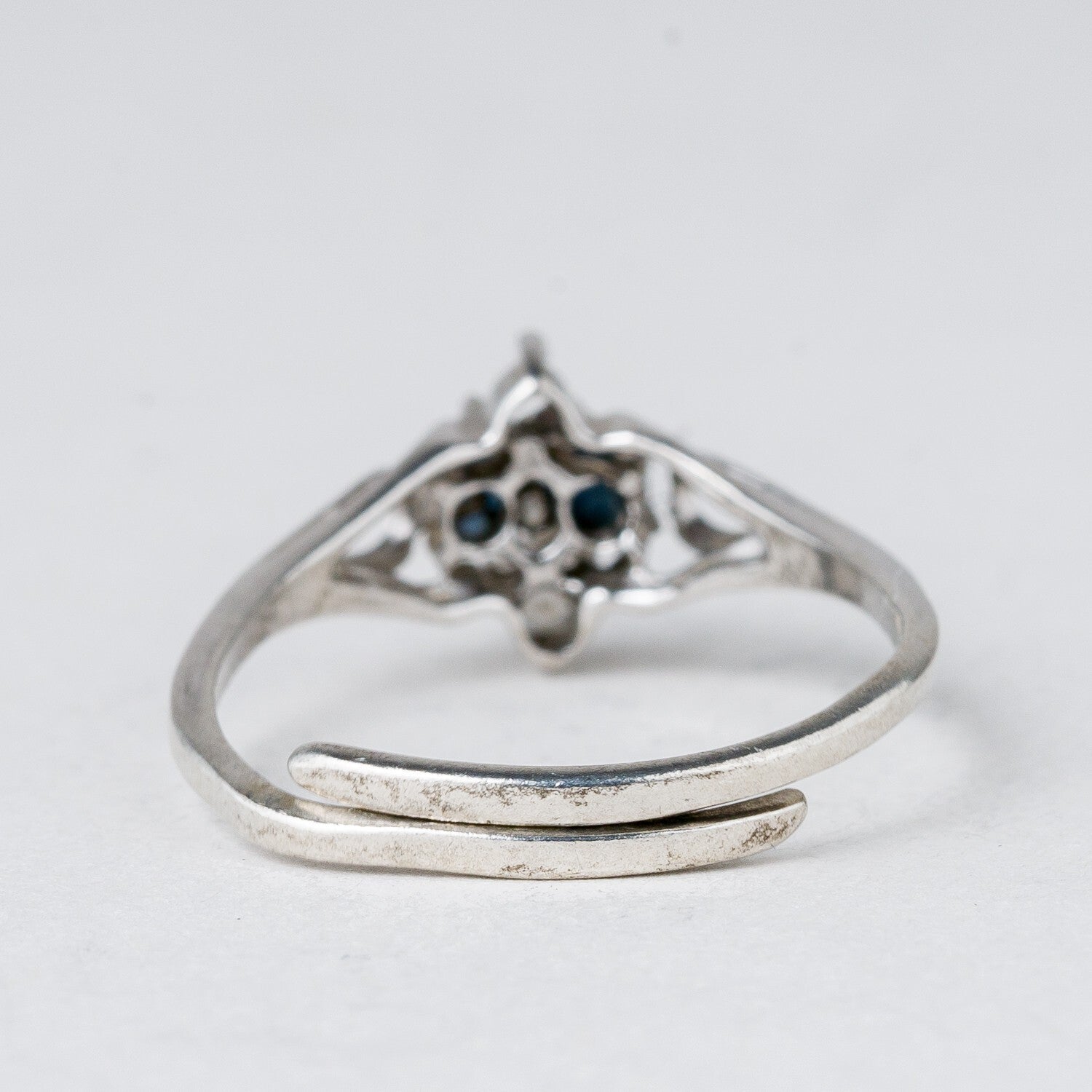 Silber Ring 925 Blaue Steine Größe flexibel ca. 53 1,63 g3
