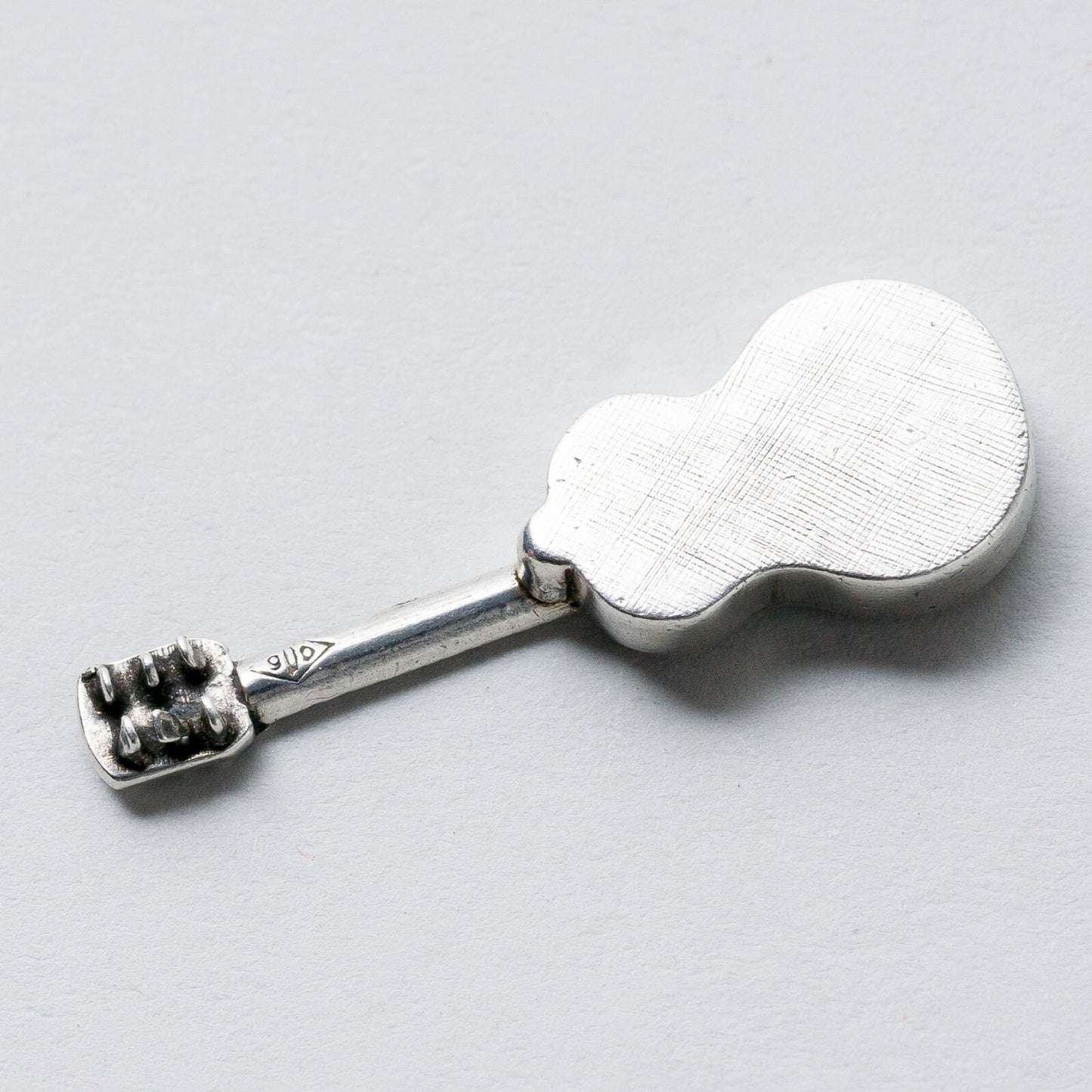 Silber Gitarre 3,6 cm 3,2 g5