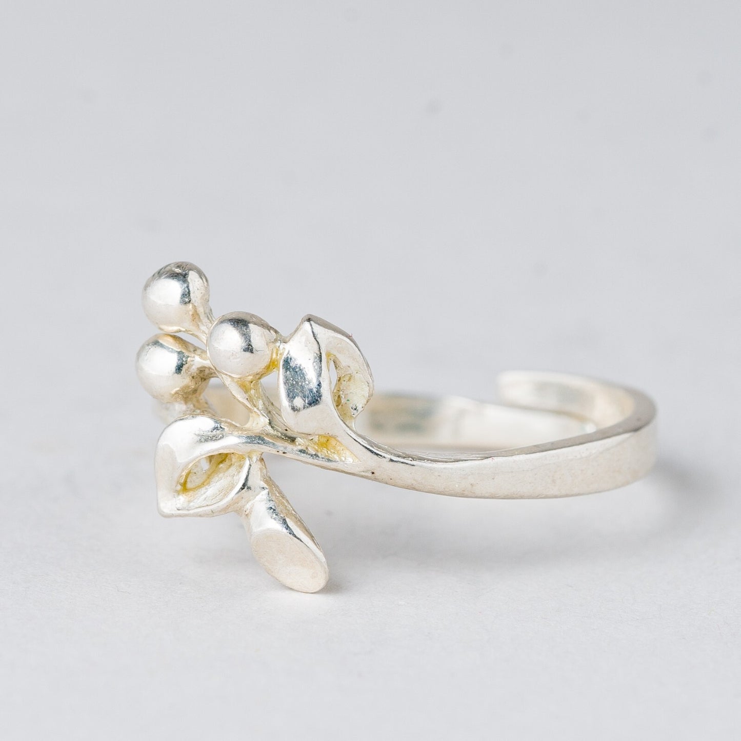 Ring 2,24 g 835er Silber Größe flexibel ca. 540
