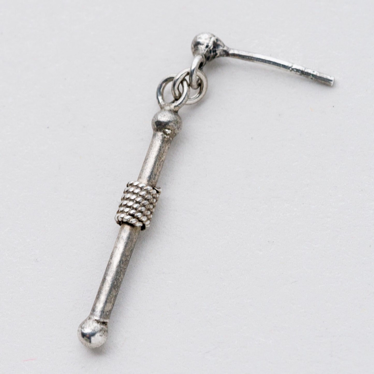 Einzelner Ohrring Hängeohrring Silber 1,19 g0