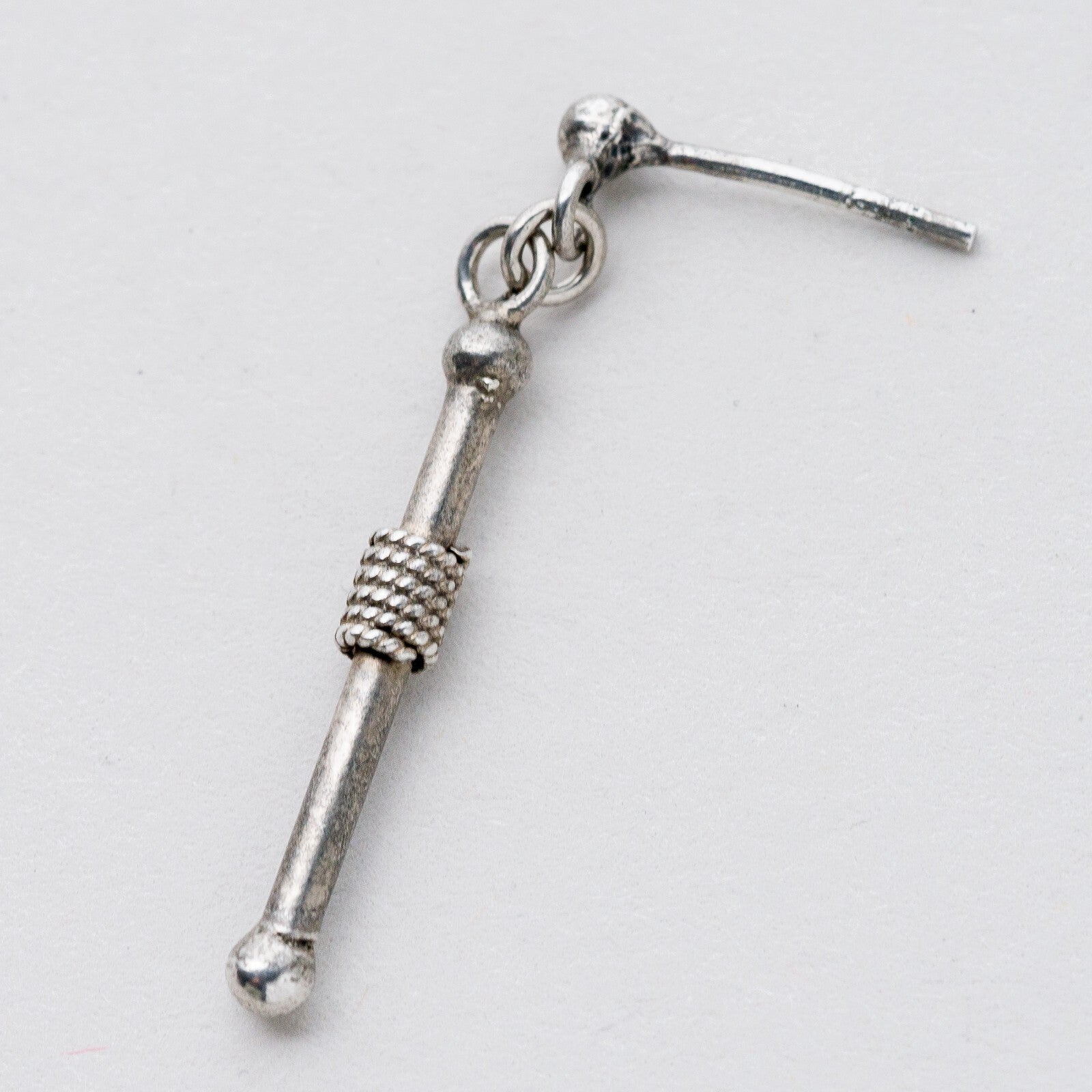 Einzelner Ohrring Hängeohrring Silber 1,19 g0