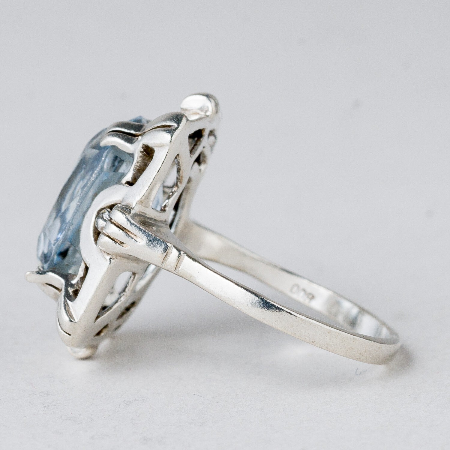 Silber Ring 800 Blauer Stein Größe 52 (16,5 mm Ø) 4,83 g4