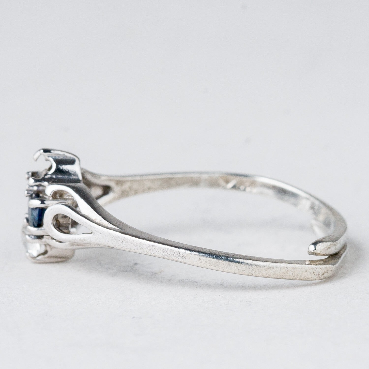 Silber Ring 925 Blaue Steine Größe flexibel ca. 53 1,63 g4