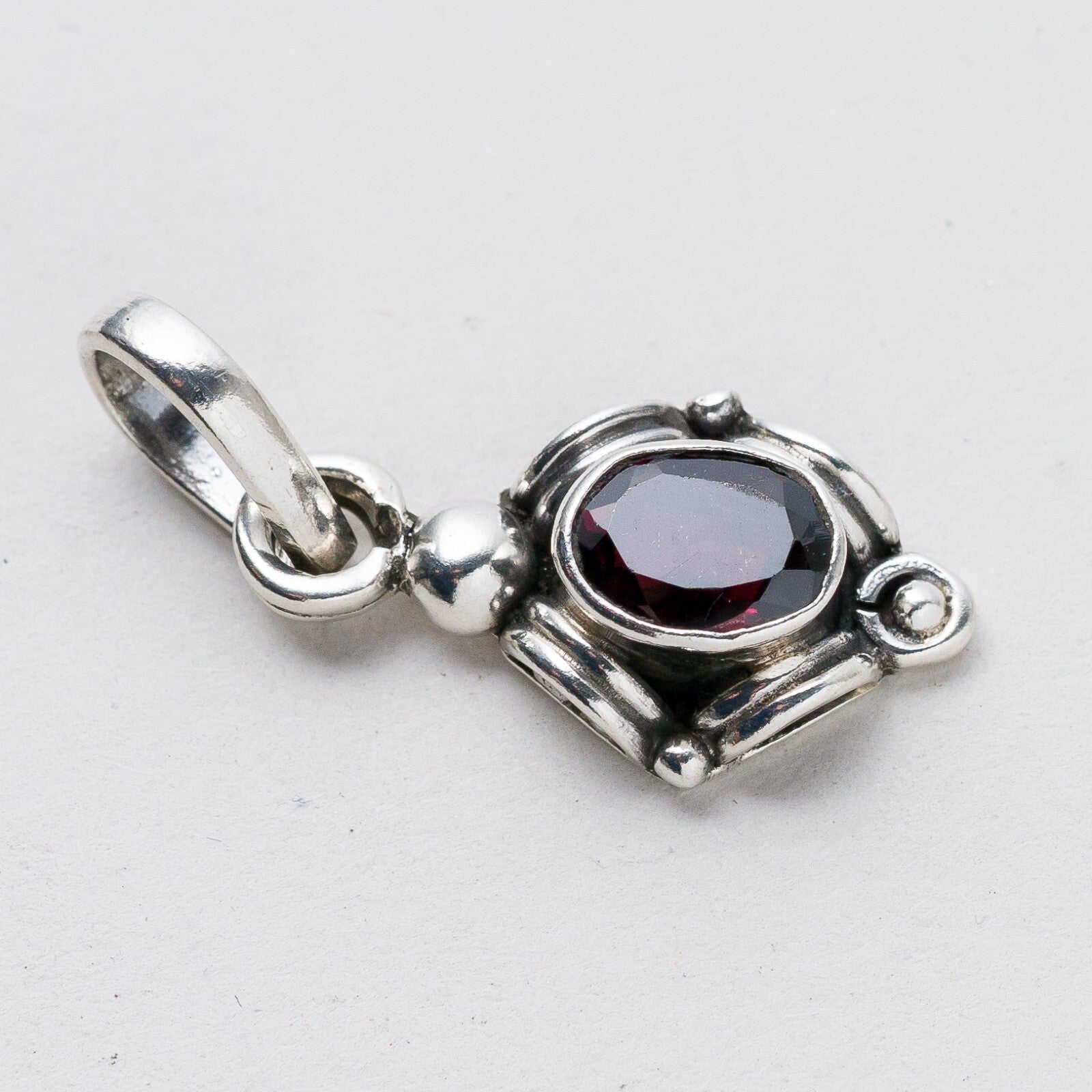 Anhänger Silber Roter Stein 2,7 cm 2,45 g2