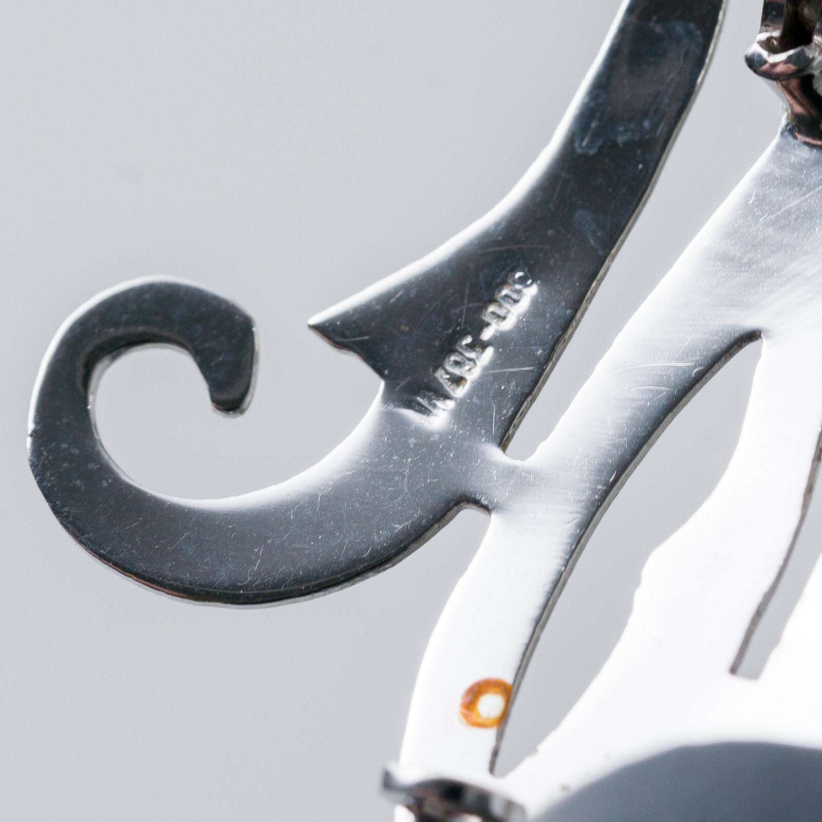 Silber Brosche Spange 800 "M" 2,5 cm 1,85 g6