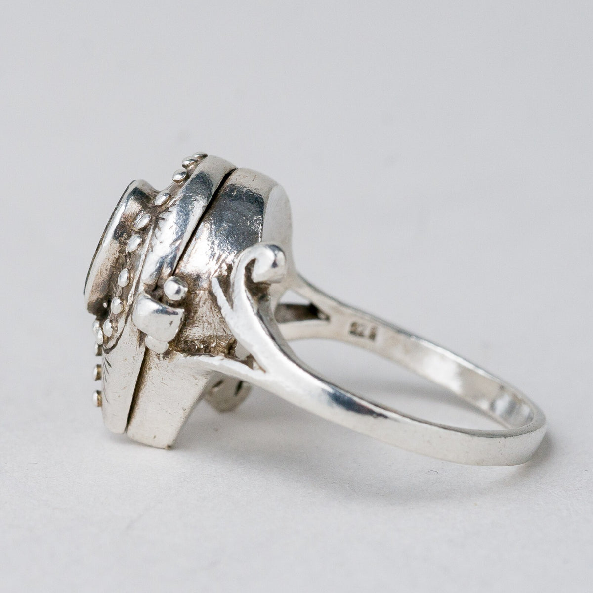 Silber Ring 925 Medaillon Schwarzer Stein Größe 53 (16,8 mm Ø) 4,79 g6