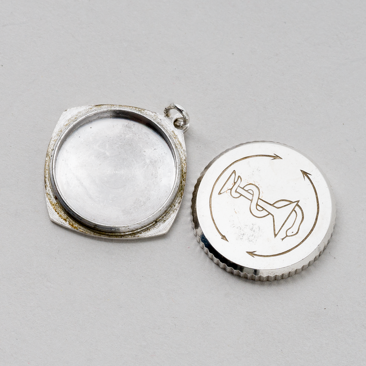 Anhänger Medaillon Apotheke 835er Silber 9,09 g 3 cm2