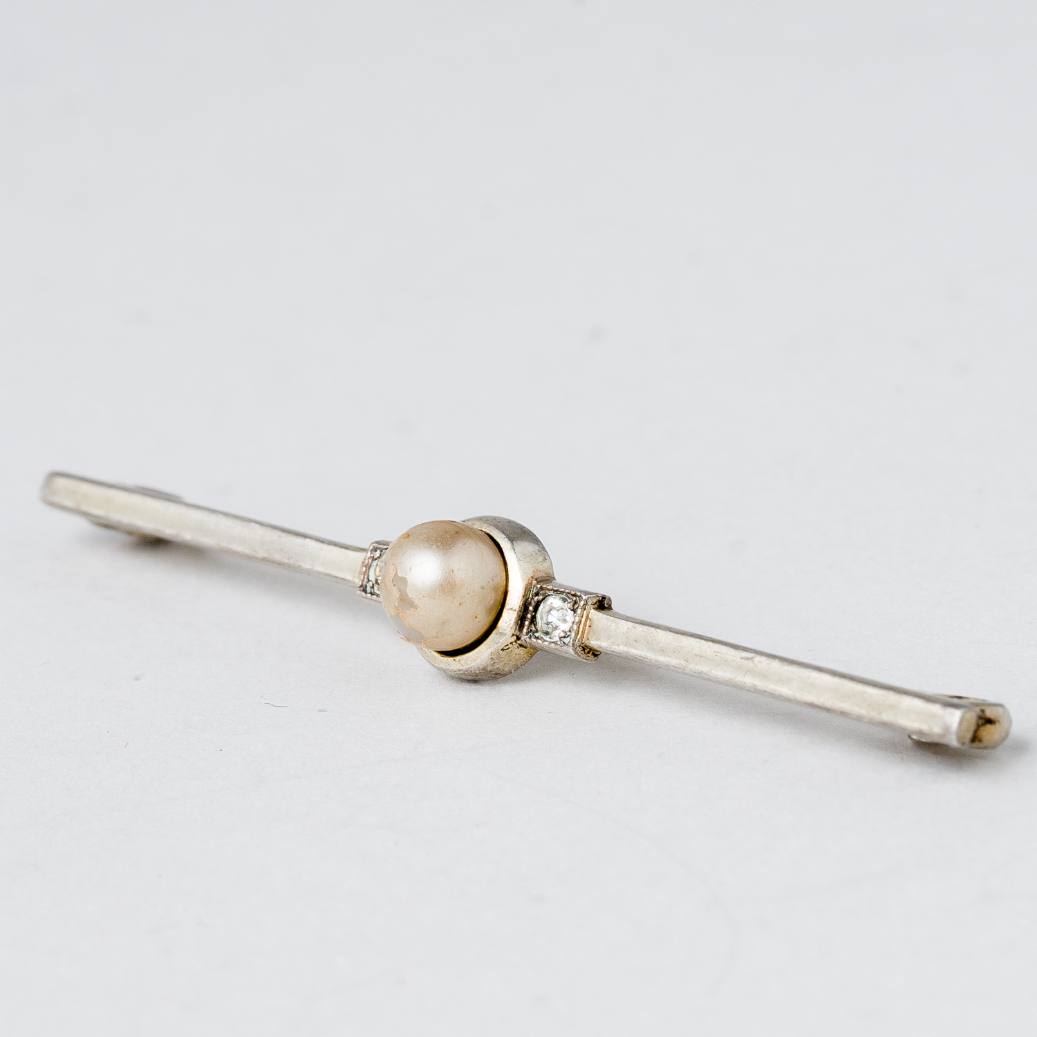 Brosche mit Perle 835er Silber 2,21 g 5 cm0
