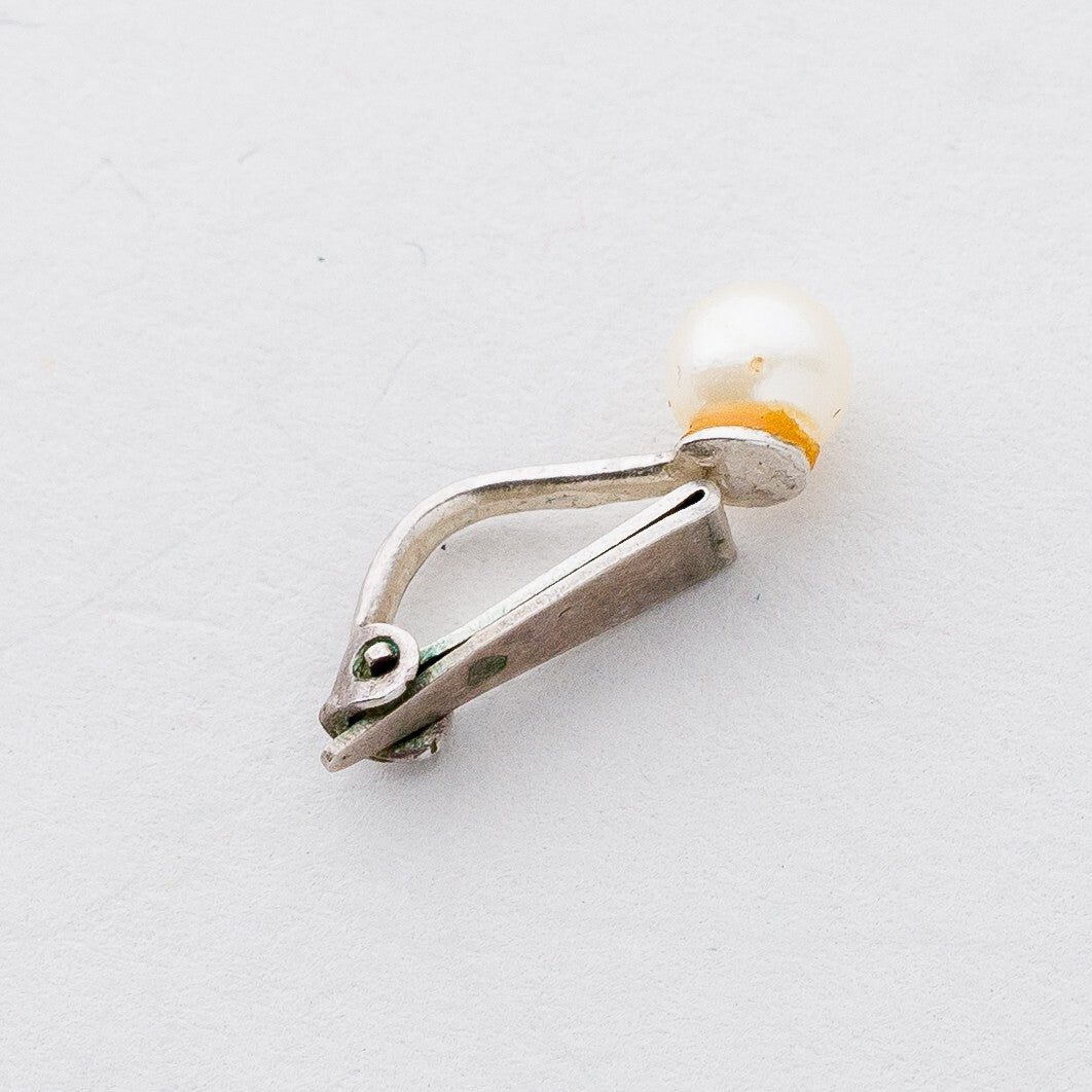 Einzelner Ohrring Clip Silber Perle 0,66 g3