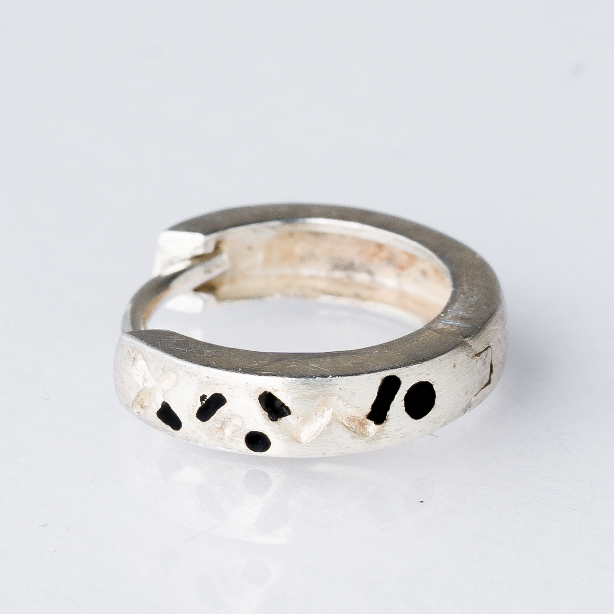 Einzelner Ohrring Huggie 925er Silber 0,84 g0