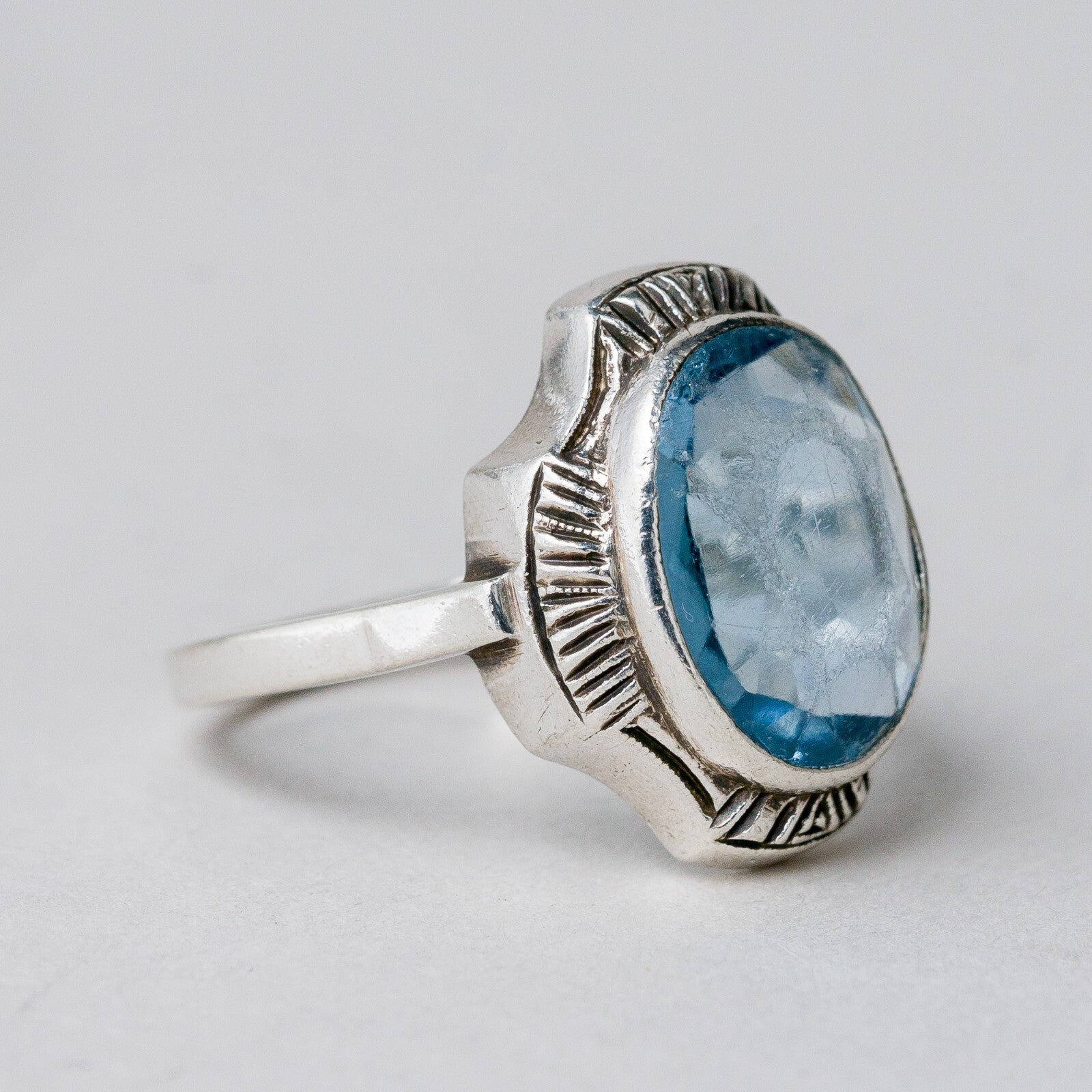 Silber Ring 835 Blauer Stein Größe 56 (17,8 mm Ø) 5,15 g5