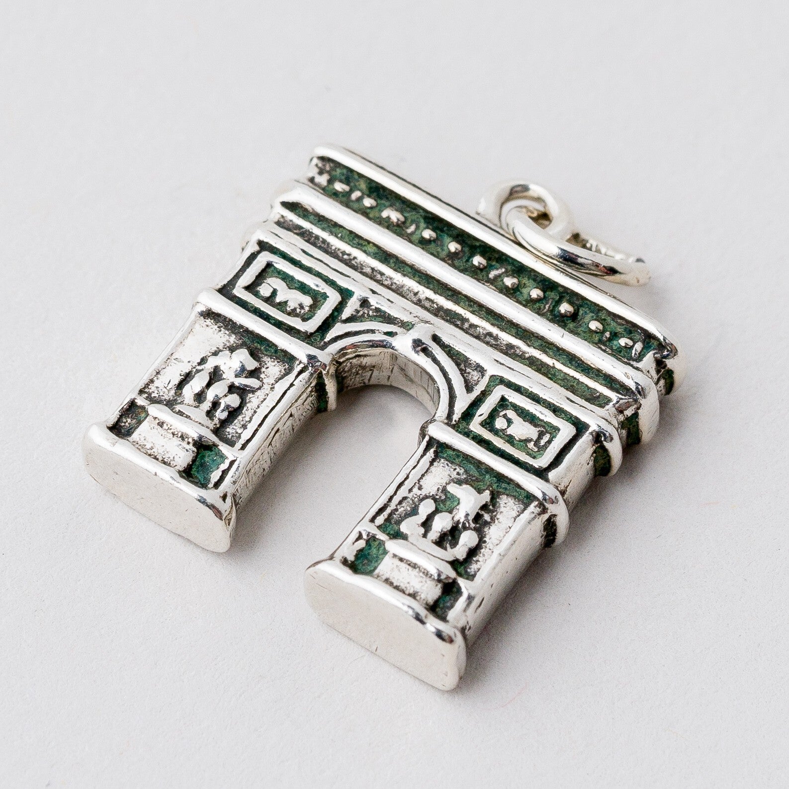 Anhänger 835 Silber Arc de Triomphe 2,5 cm 8,75 g0