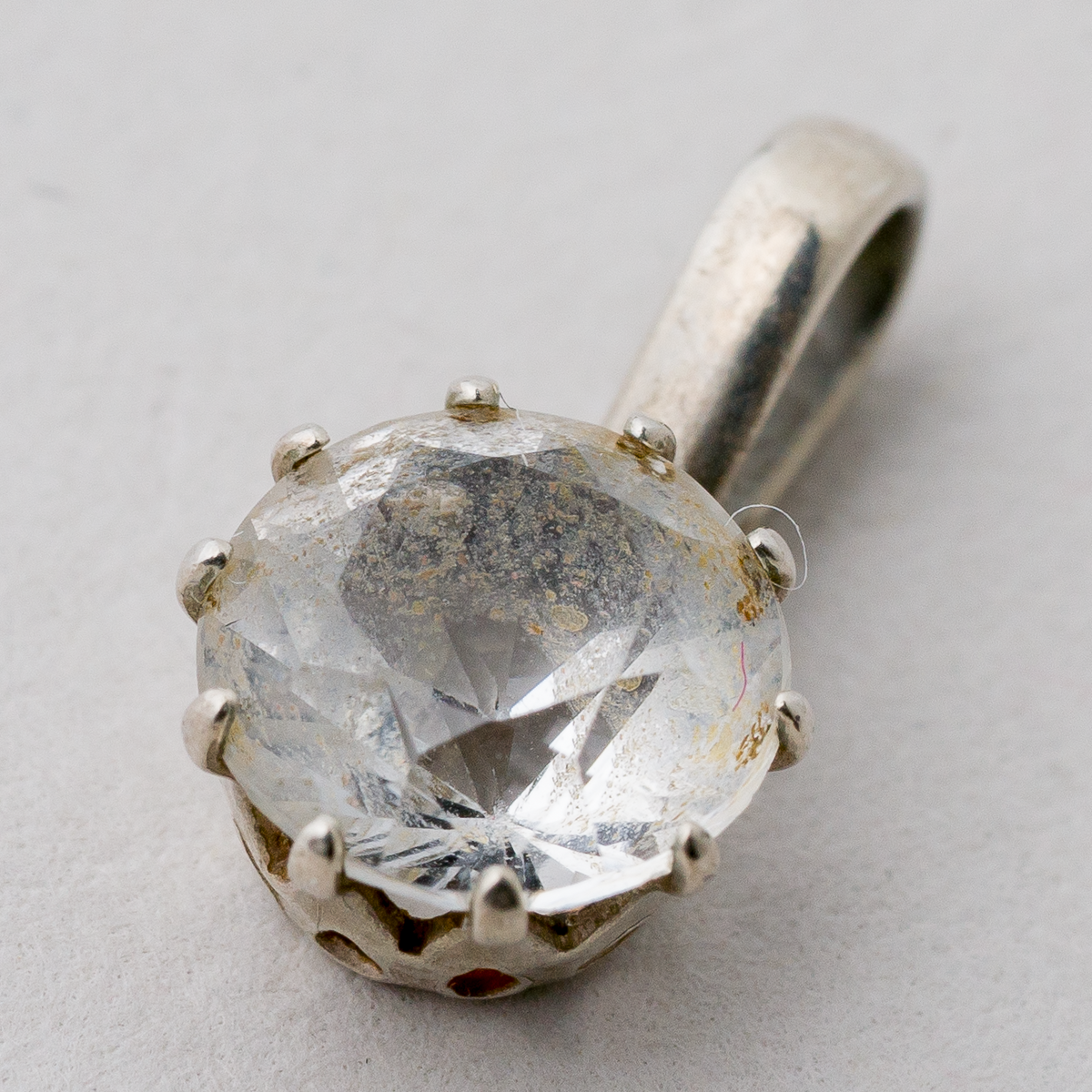 Anhänger Weißer Stein 835er Silber 0,65 g 1,4 cm2