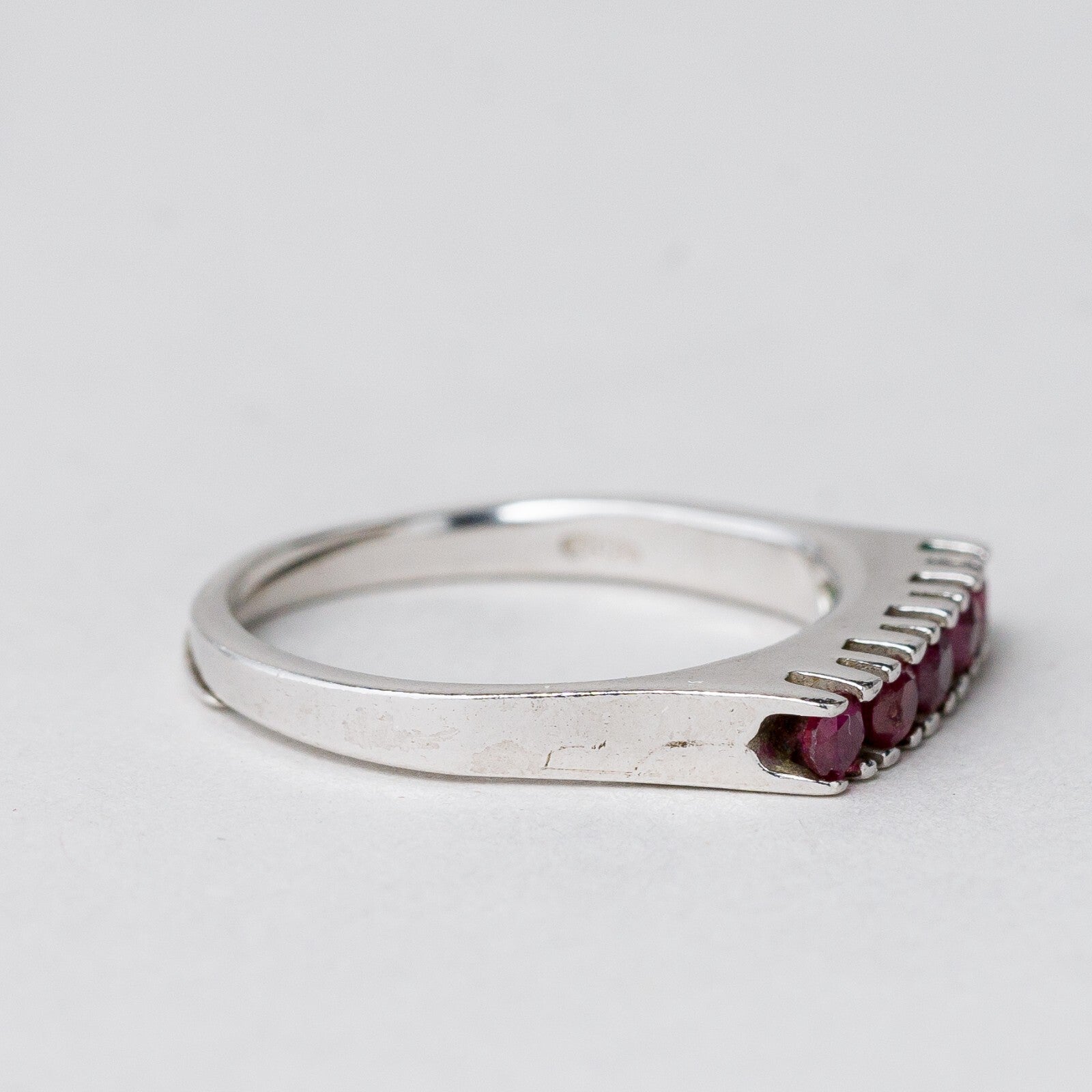 Silber Ring 835 Purpurne Stein Größe flexibel ca. 53 2,45 g4