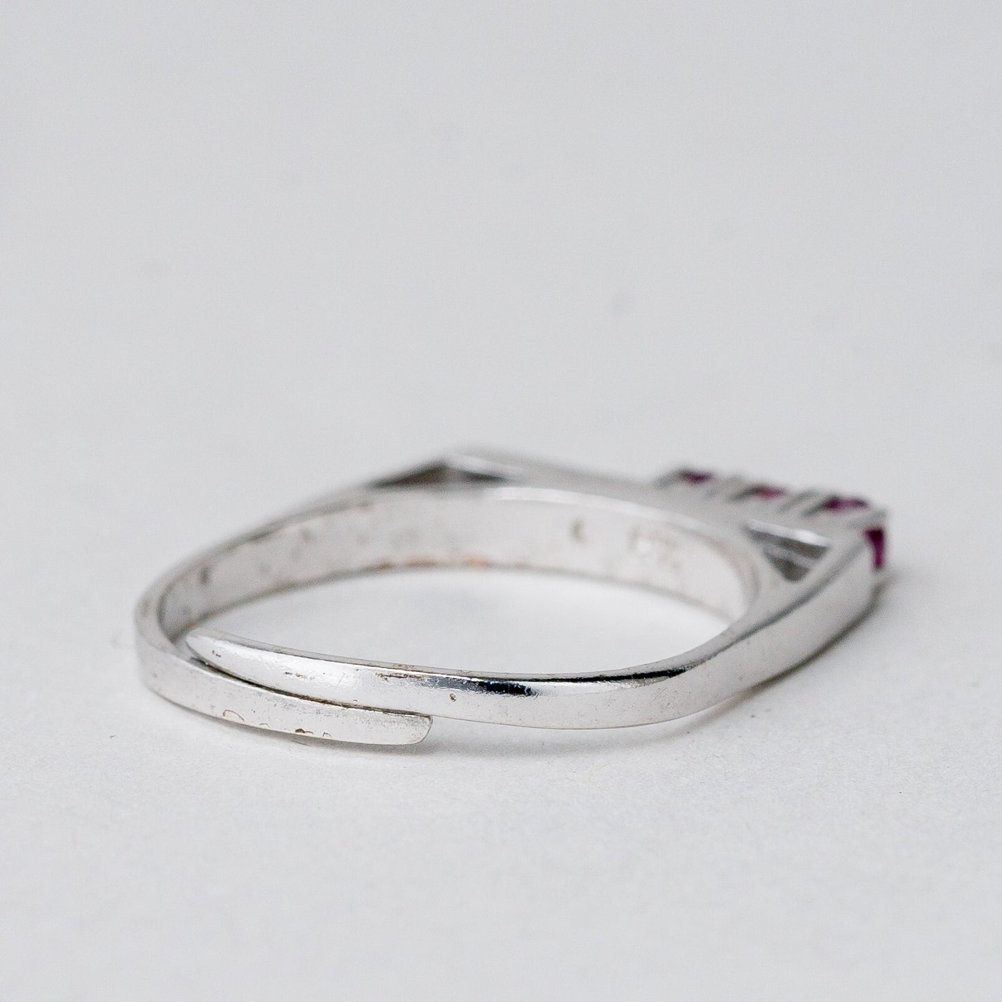 Silber Ring 835 Purpurne Stein Größe flexibel ca. 55 2,23 g3