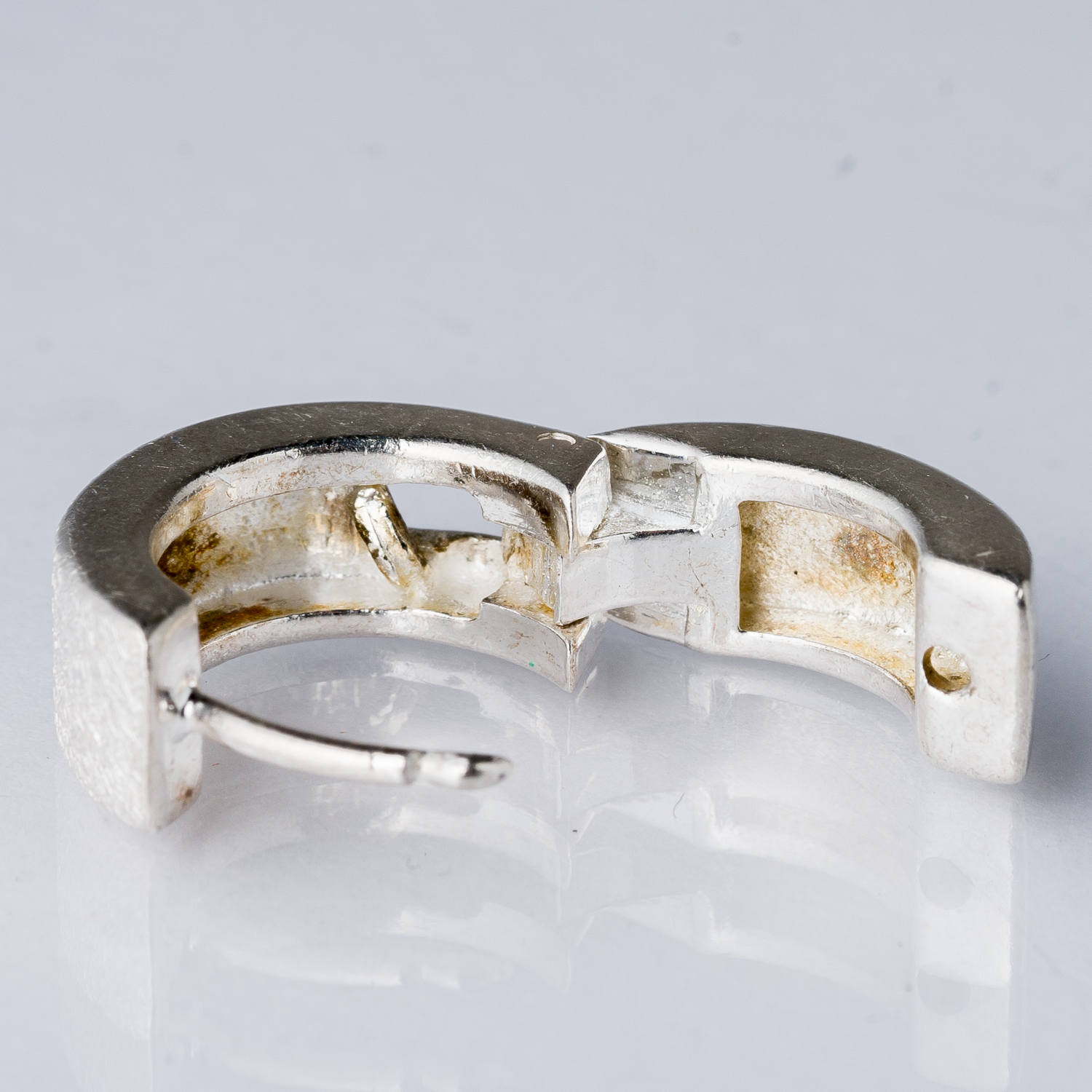 Einzelner Ohrring Huggie 925er Silber 3,94 g4