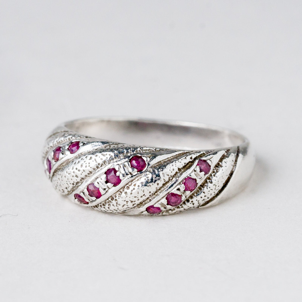 Silber Ring 925 Rote Steine Größe 57 (18,1 mm Ø) 3,77 g0