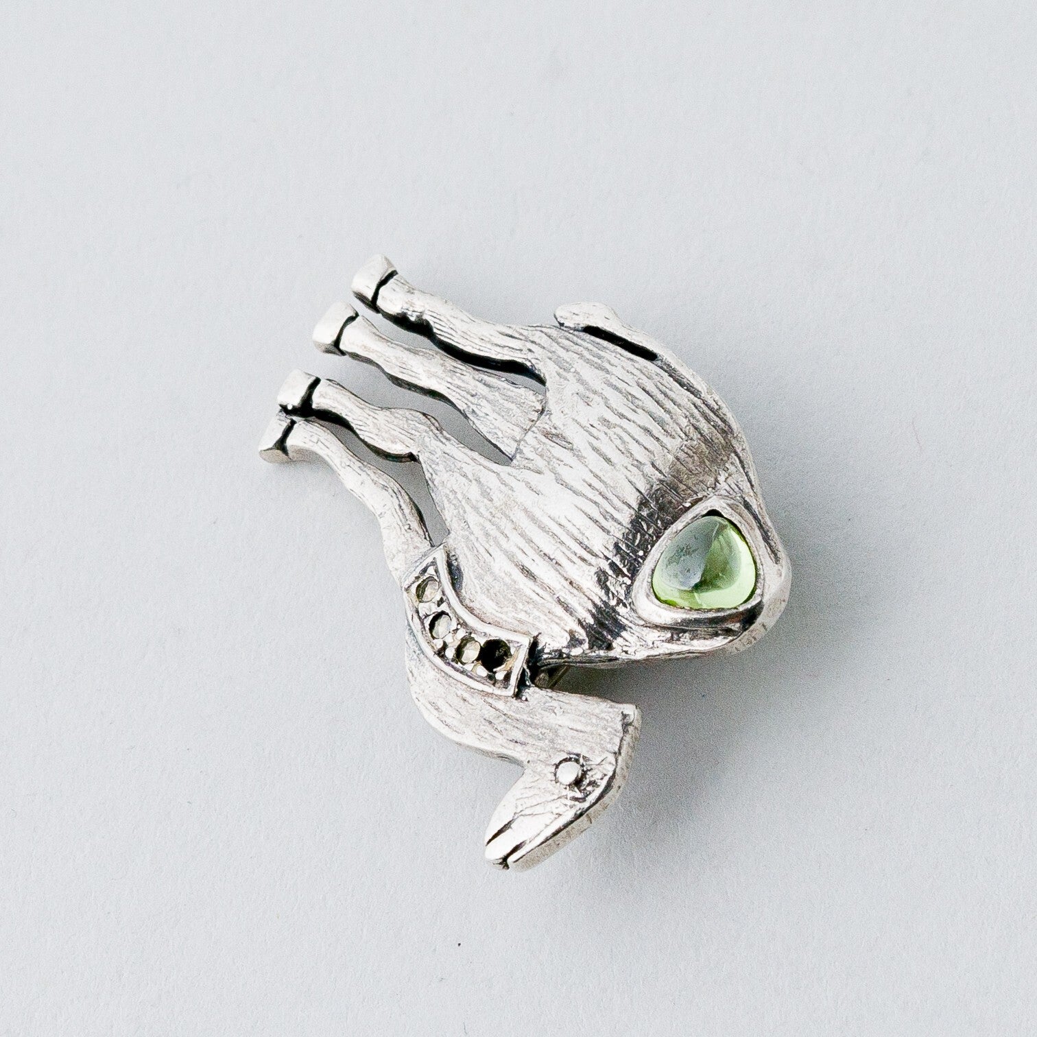 Silber Brosche Spange 925 Kamel Grüner Stein 6,75 g1