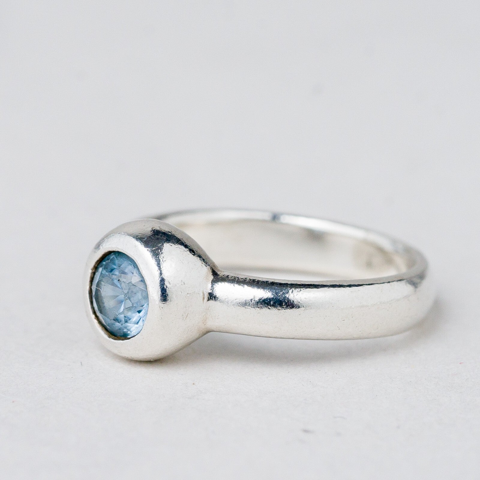 Silber Ring 925 Blauer Stein Größe 49 (15,6 mm Ø) 3,81 g6