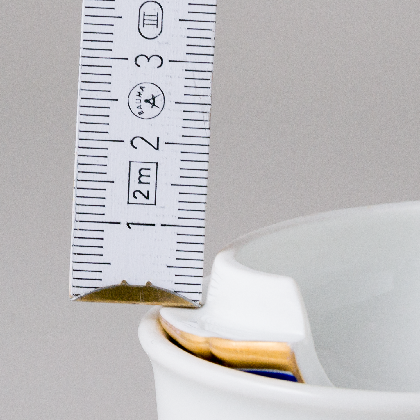 1 x Porzellan Deckel mit Aussparung für Löffel Gold Blau 6 cm6