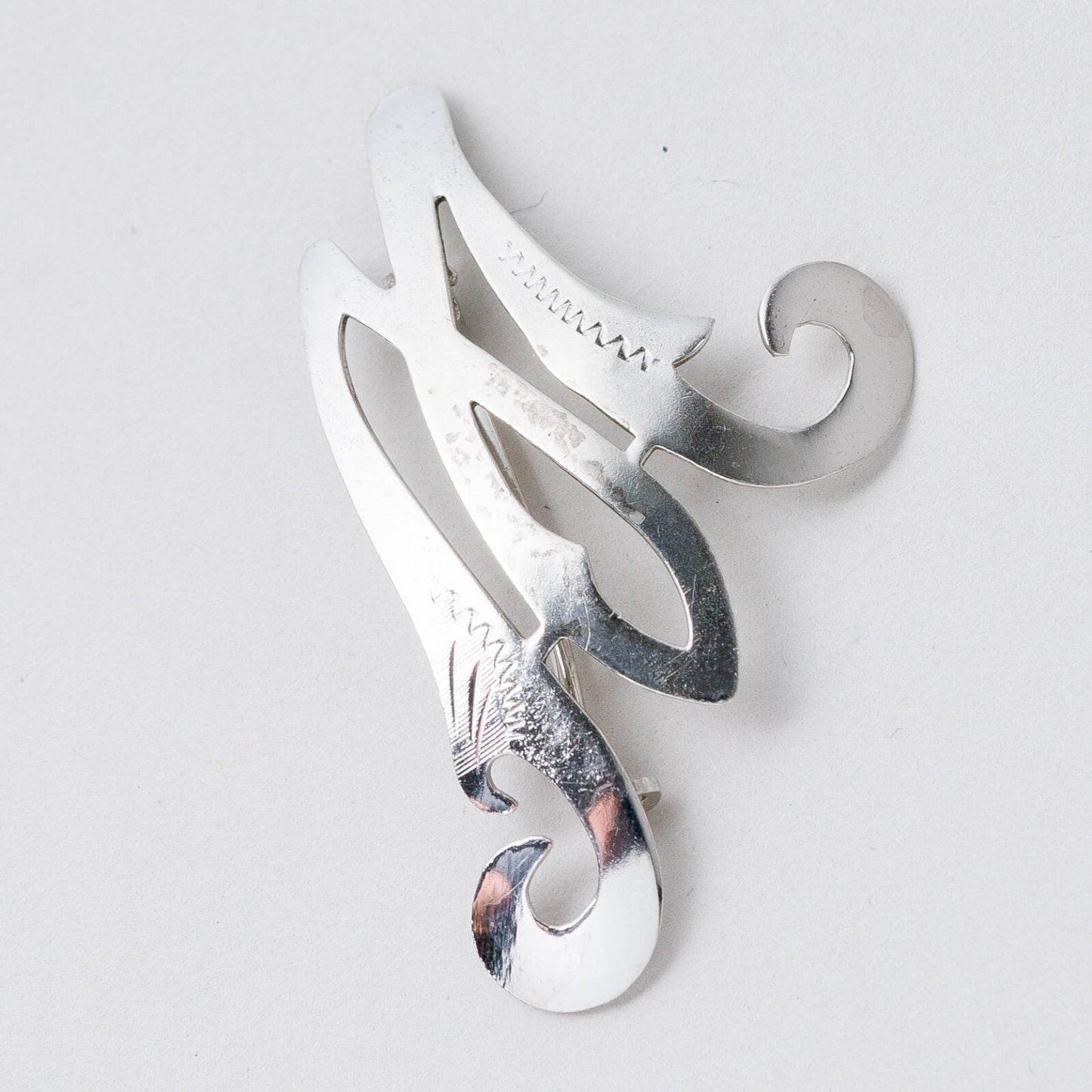Brosche 835 Silber "M" 2,6 cm 2,13 g2