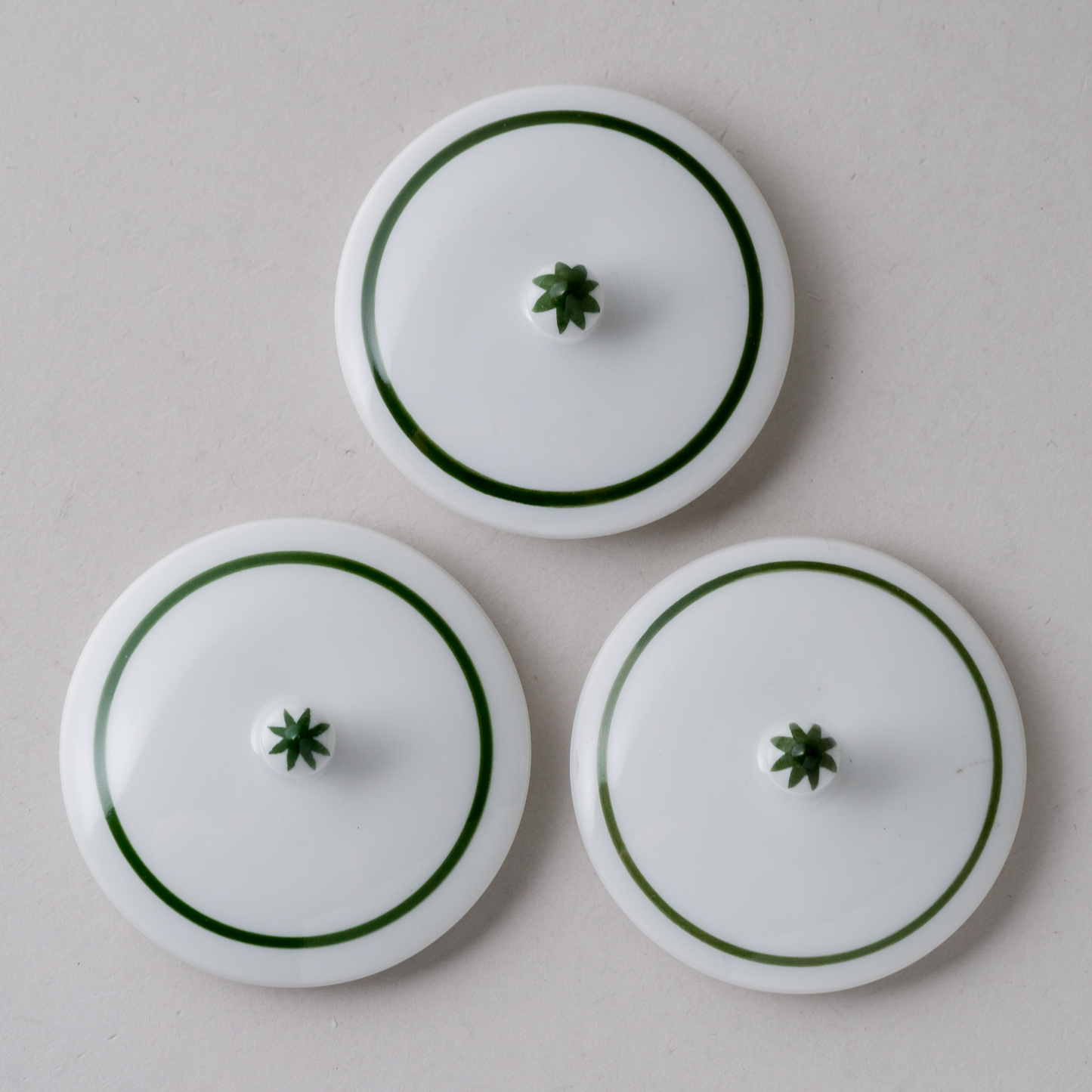 1 x Porzellan Deckel Weinlaub 6 cm2