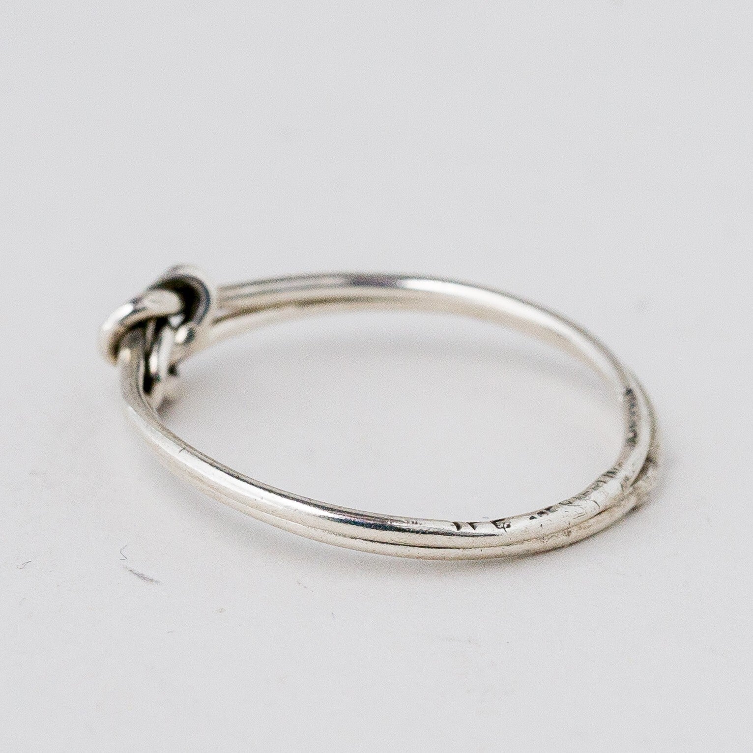 Silber Ring 56 (17,8 mm Ø) Knoten 1,11 g7