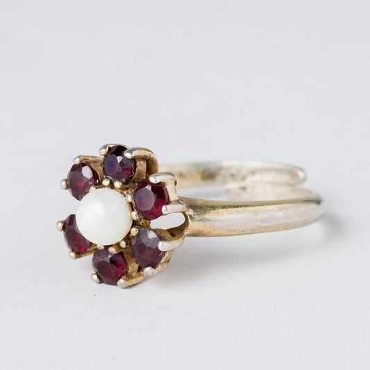 Silber Ring 835 Perle und Rote Steine Größe flexibel ca. 55 3,3 g0