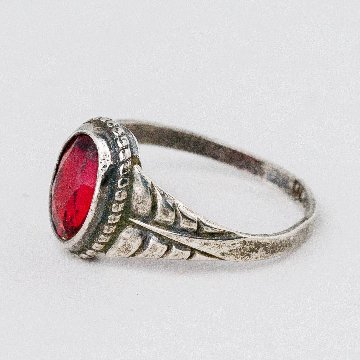 Silber Ring 42 (13,4 mm Ø) 800 Roter Stein 0,86 g6