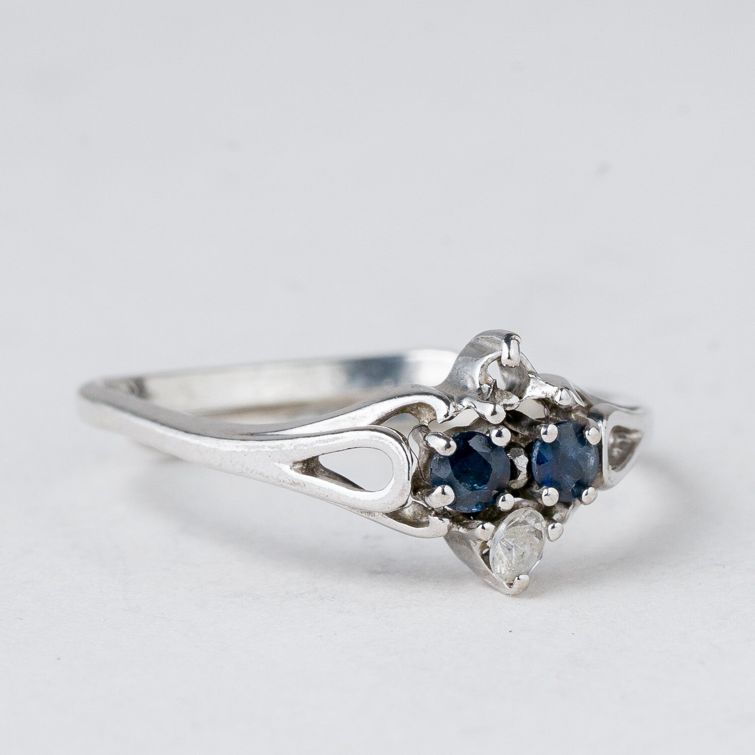 Silber Ring 925 Blaue Steine Größe flexibel ca. 53 1,63 g1
