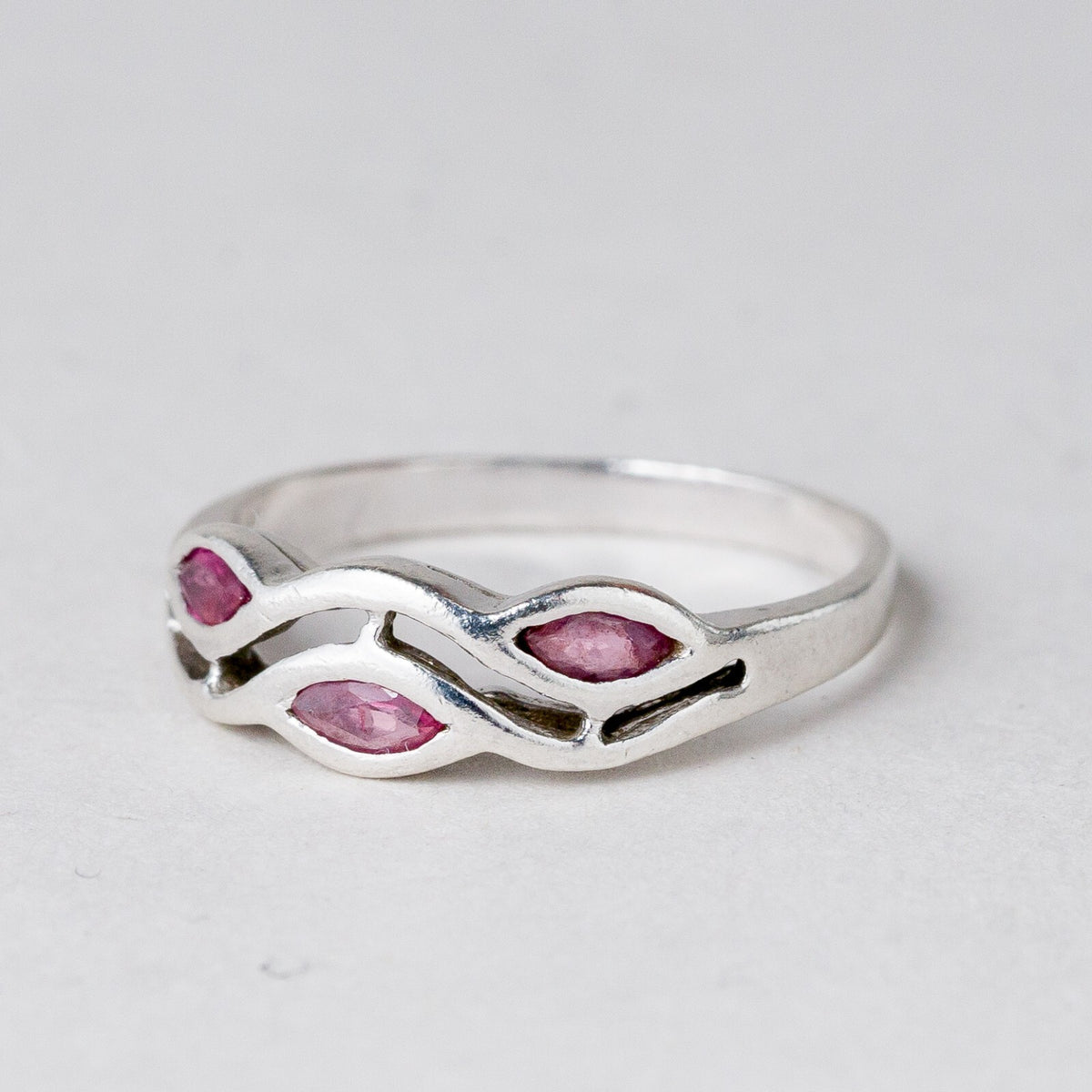 Silber Ring 925 Pinke Steine Größe 52 (16,5 mm Ø) 1,71 g0