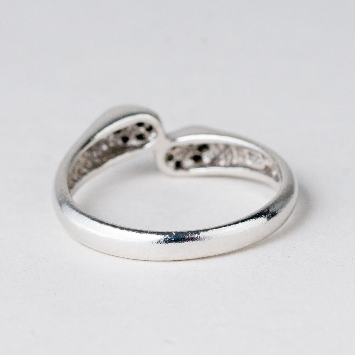 Silber Ring 925 Weiße Steine Größe 59 (18,8 mm Ø) 3,01 g4
