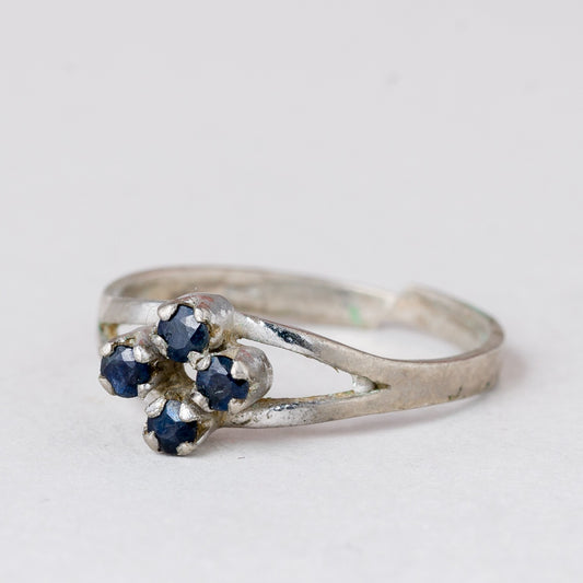 Ring Schwarze Steine 1,51 g 835er Silber Größe flexibel ca. 500