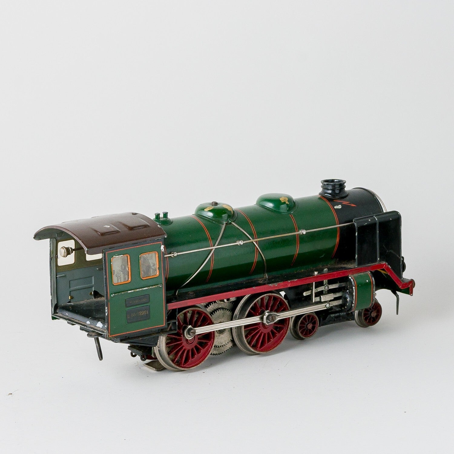 Märklin Lok mit Tender E 66/12921 Spur 13