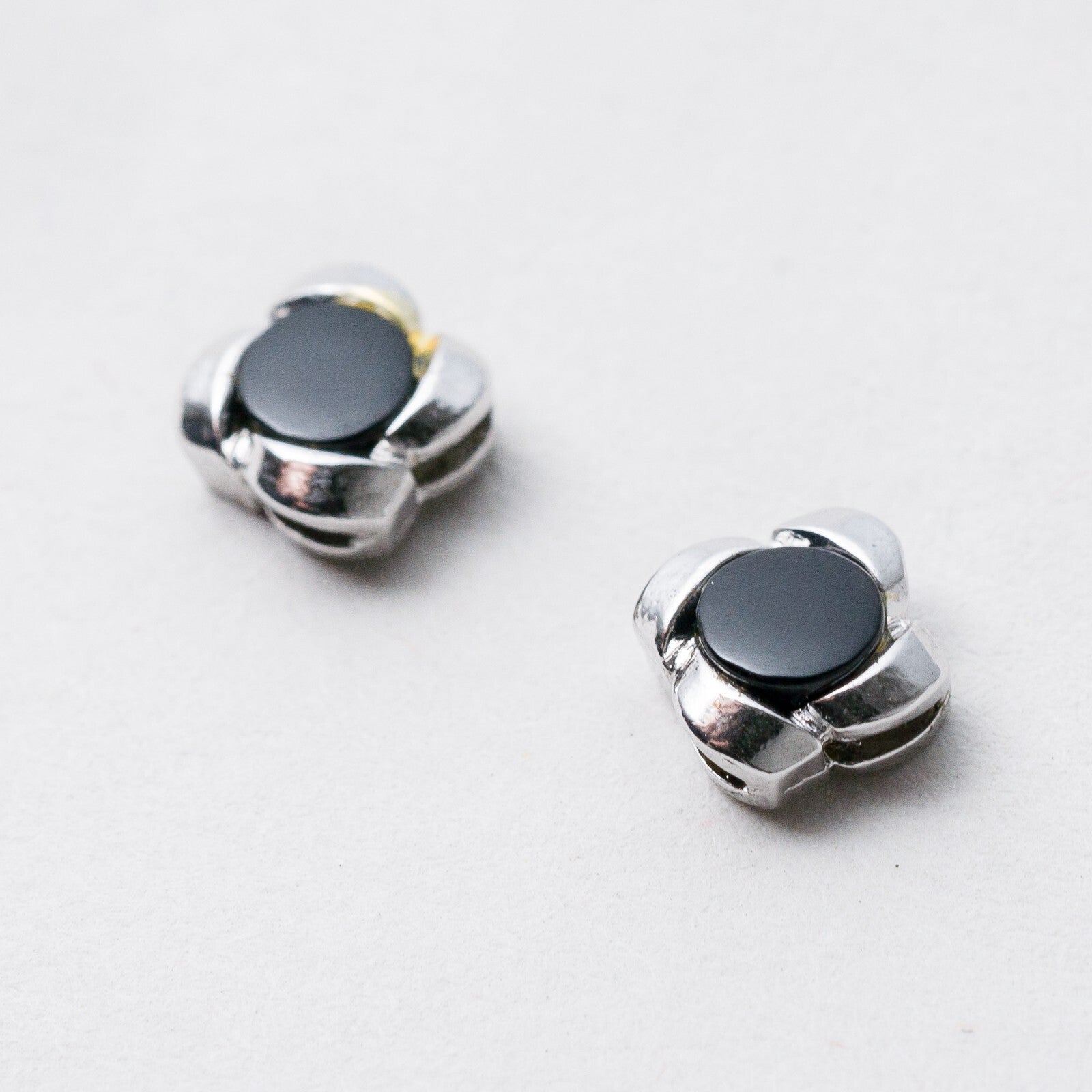 Ohrringe Ohrstecker Silber Schwarze Steine 1,13 g0