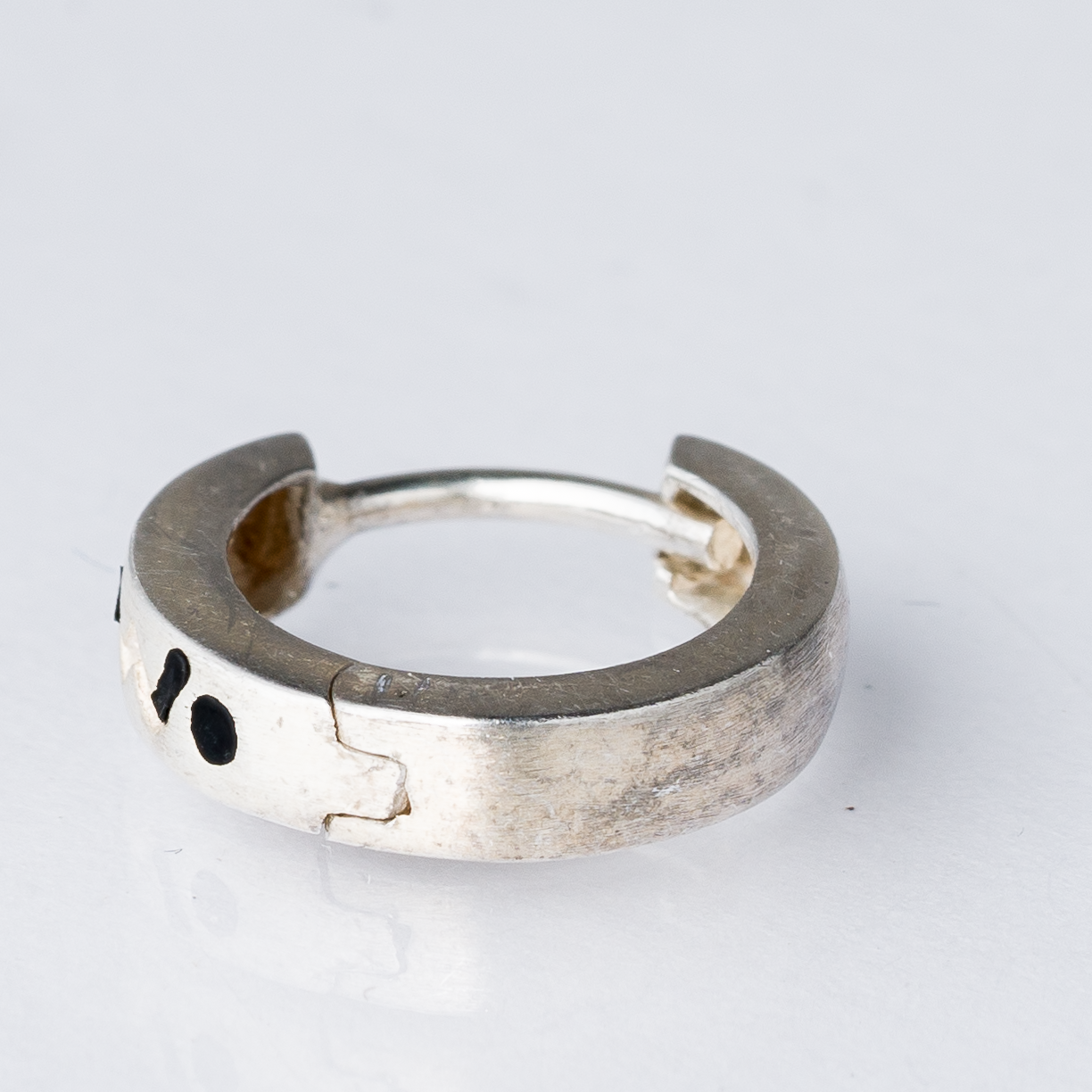 Einzelner Ohrring Huggie 925er Silber 0,84 g1