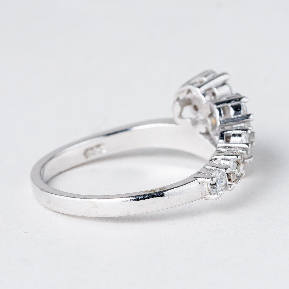 Silber Ring 925 Weiße Steine Größe 52 (16,5 mm Ø) 2,67 g2