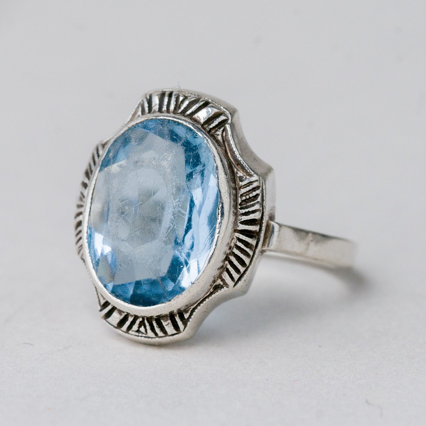 Silber Ring 835 Blauer Stein Größe 56 (17,8 mm Ø) 5,15 g0