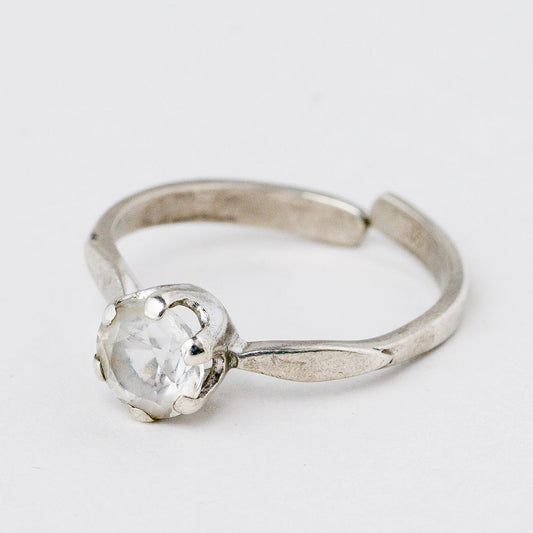 Silber Ring flexibel ca. 52 835 Weißer Stein 1,51 g0